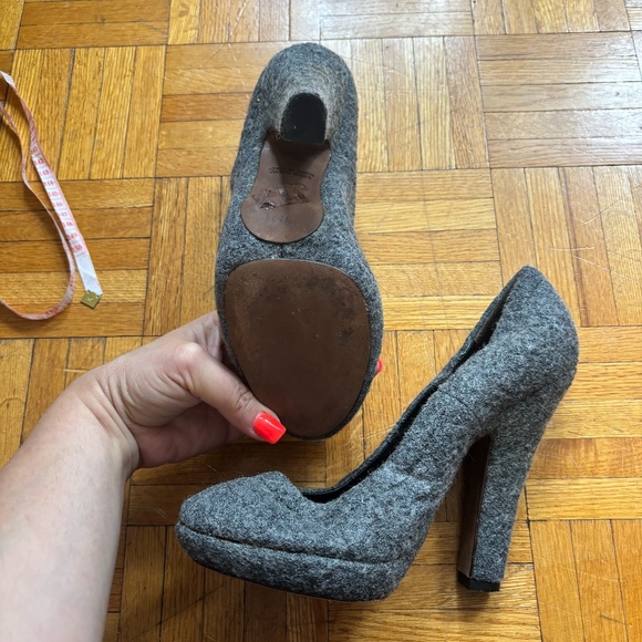 early 2010s Nina Ricci wool leather high heels - Picture 7 of 11